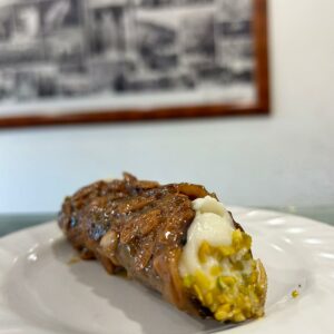 Cannolo mandorlato